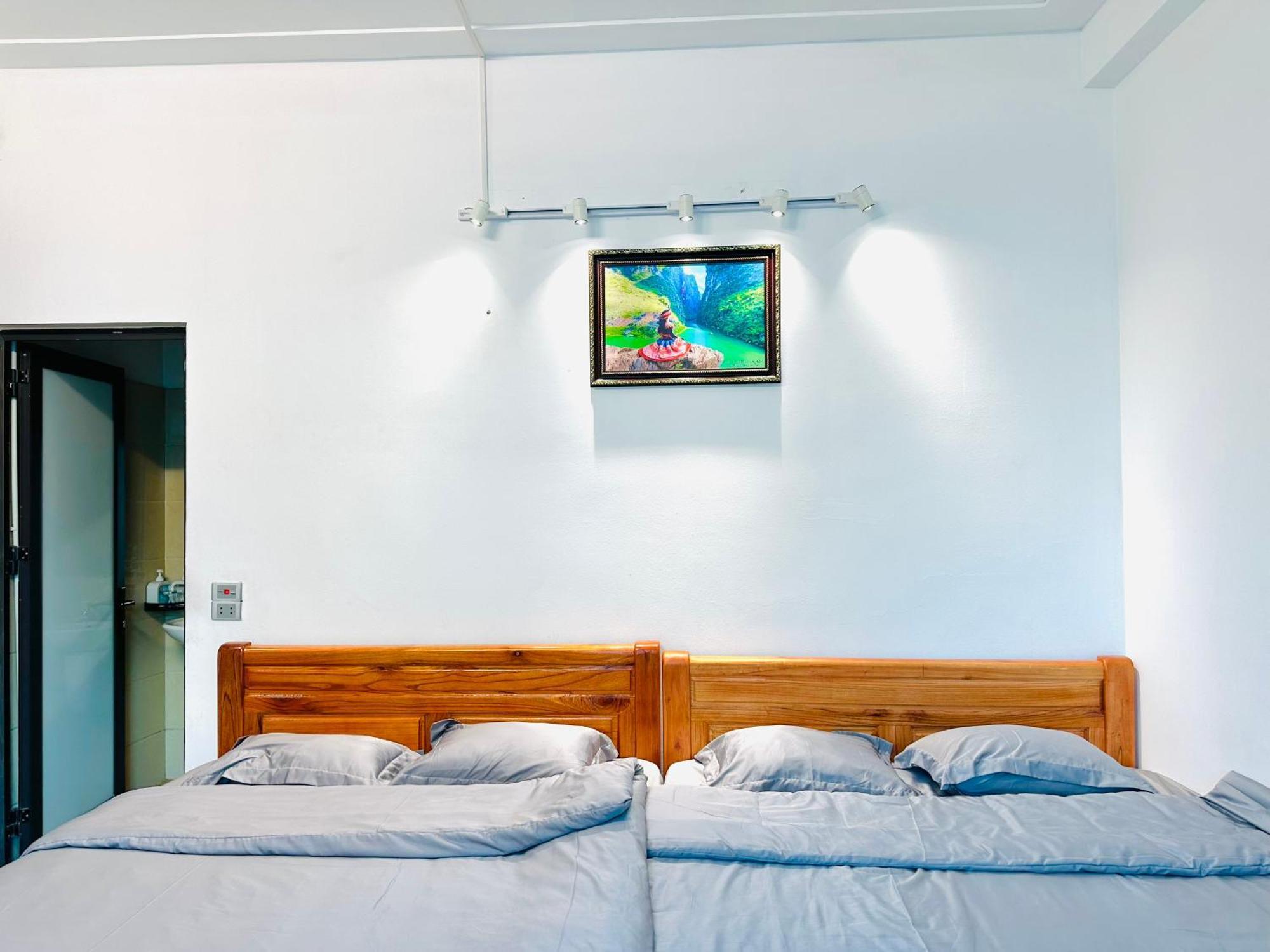 Tl Adventure Tour & Motorbike Aparthotel Ha Giang Exterior photo